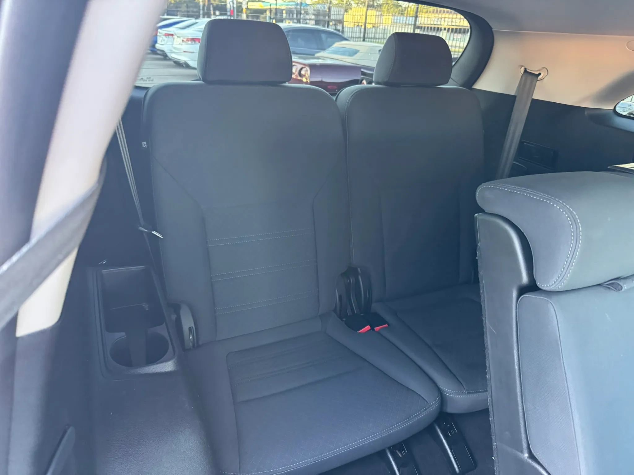 Used 2019 Kia Sorento LX image 24