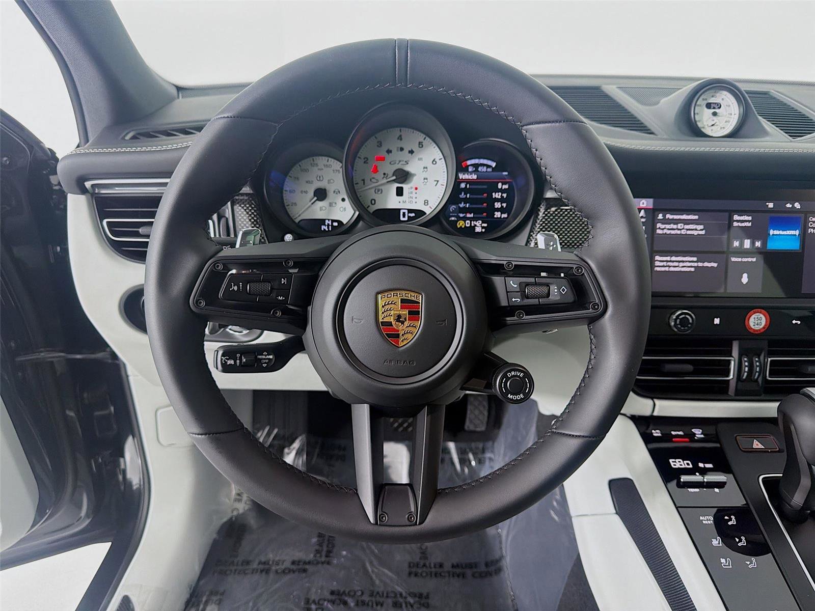 New 2026 Porsche Macan GTS image 12