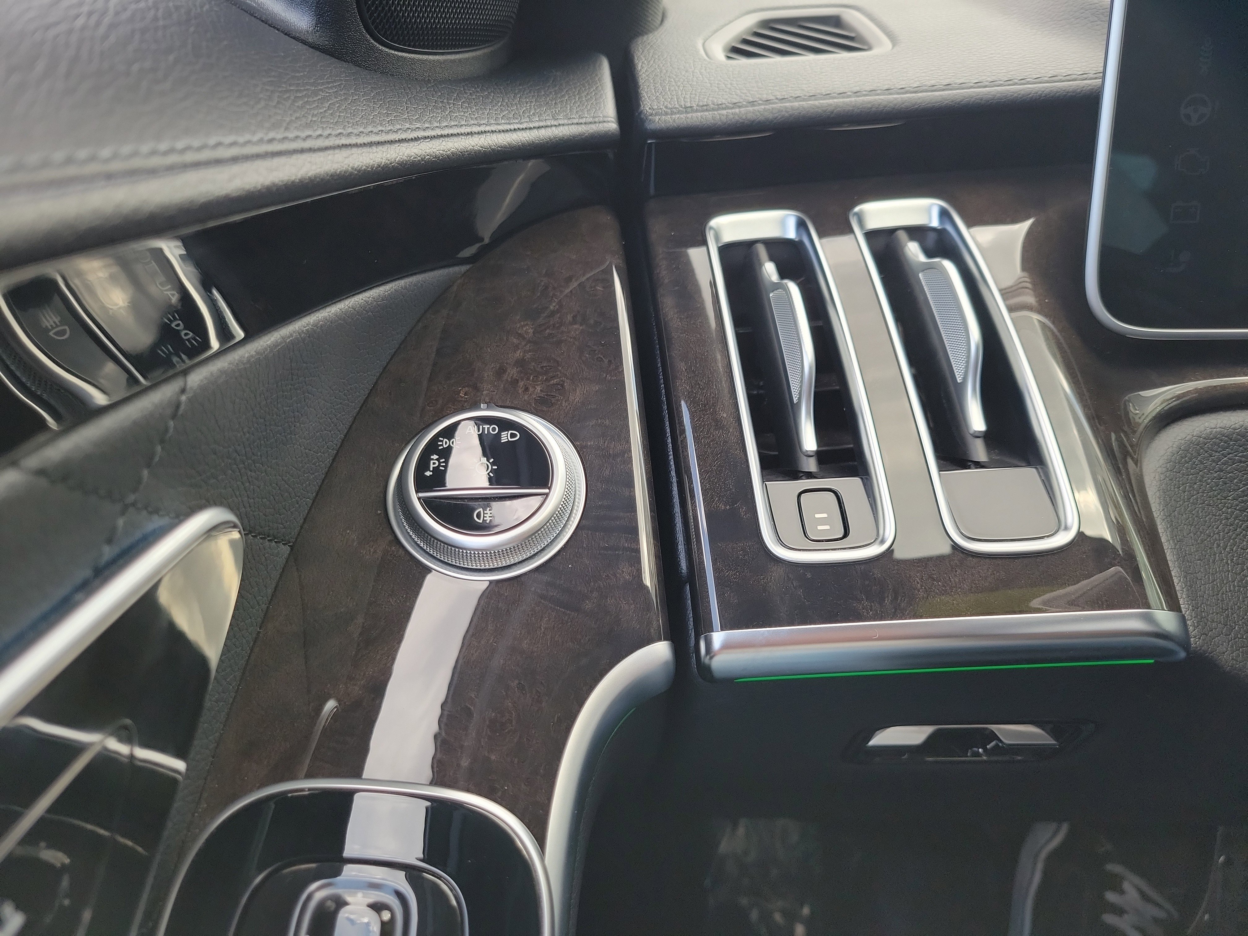 Used 2021 Mercedes-Benz S 500 4MATIC image 26