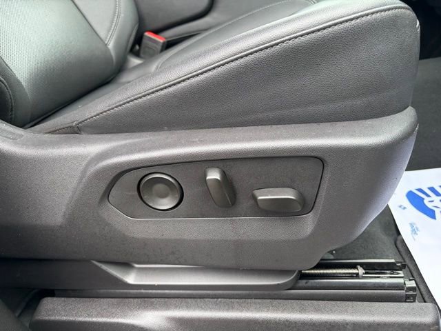 Used 2025 GMC Sierra 1500 SLT image 27