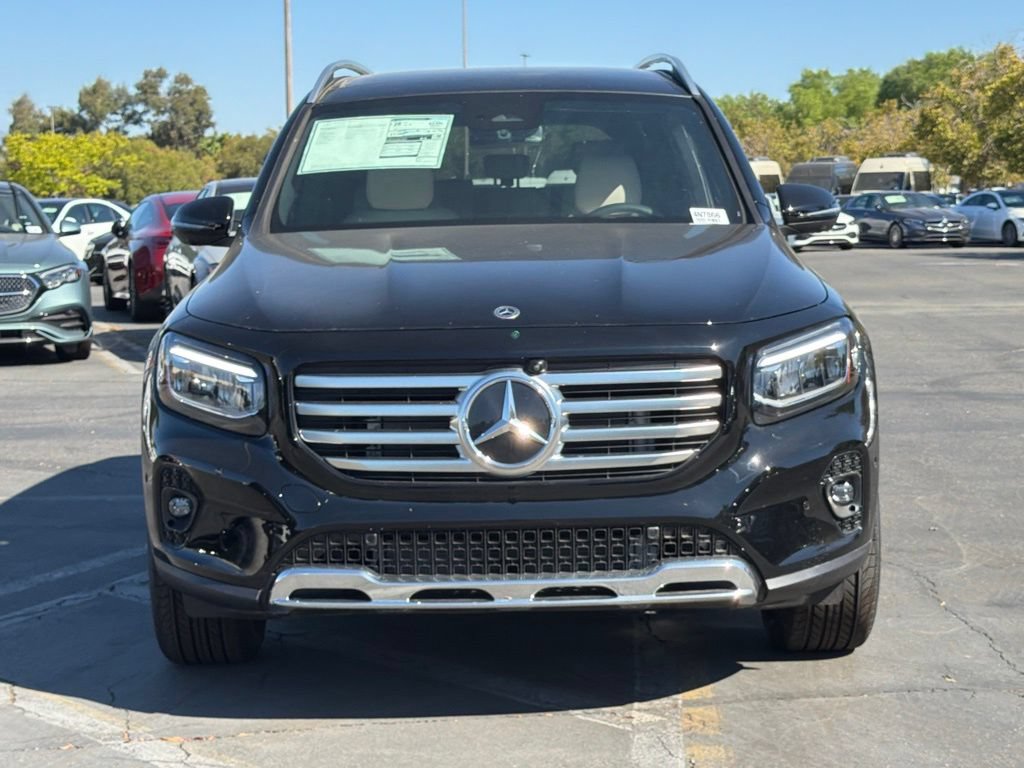 New 2026 Mercedes-Benz GLB 250 image 3