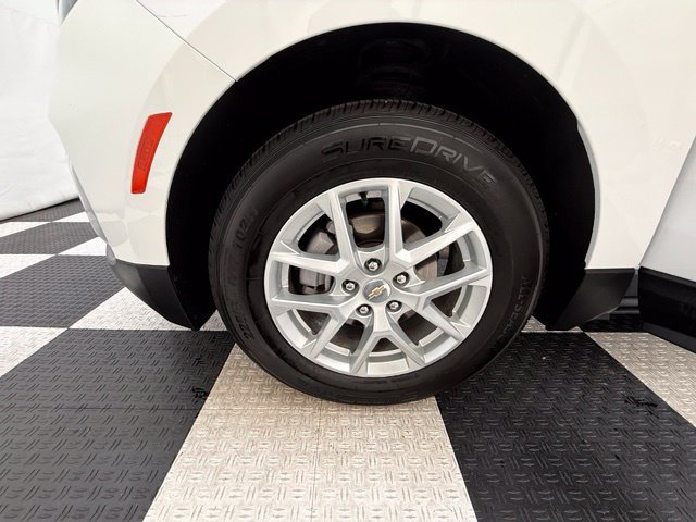 Used 2024 Chevrolet Equinox LT FWD image 10