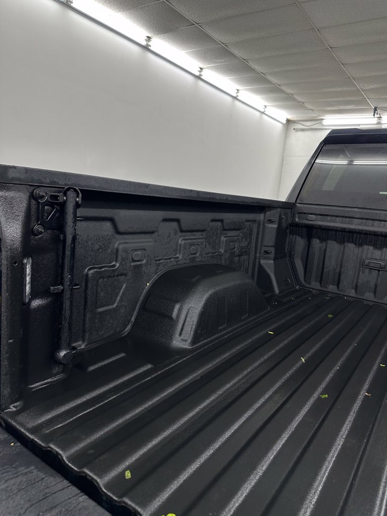 Used 2024 GMC Sierra 1500 Denali w/ Denali Reserve Package AWD/4WD image 26