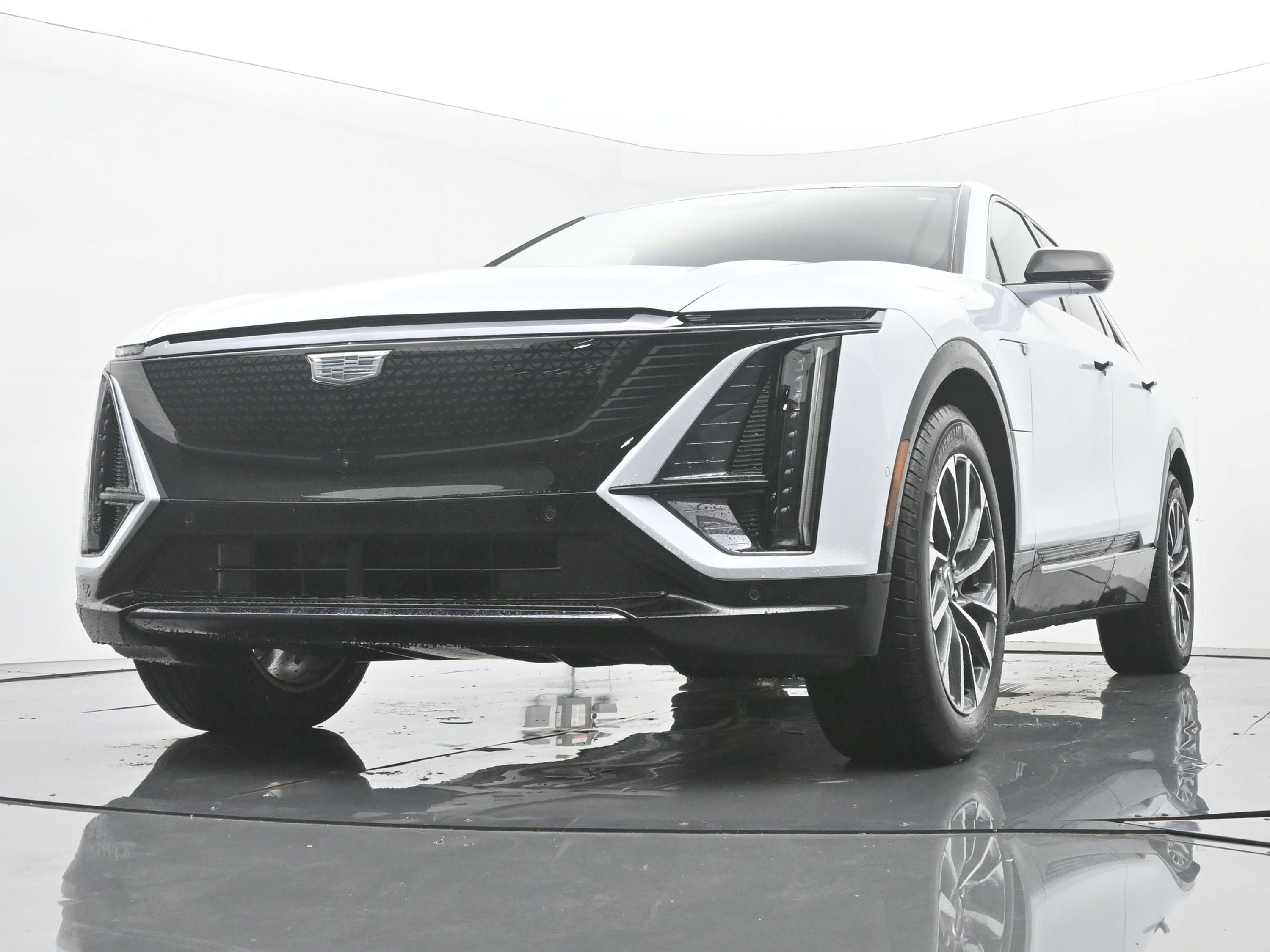 New 2026 Cadillac Lyriq Sport image 15