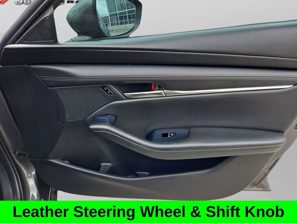 Used 2019 MAZDA MAZDA3 Sedan image 16