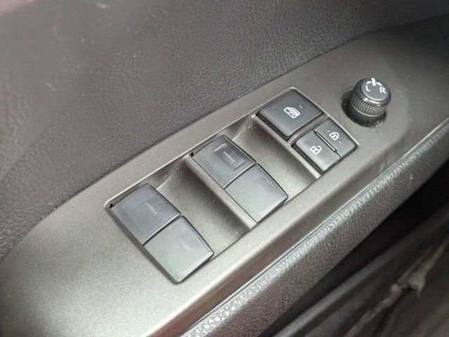 Used 2023 Toyota Camry SE FWD image 21