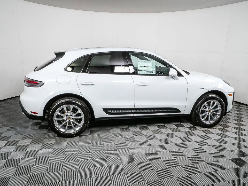 Certified 2026 Porsche Macan Turbo AWD/4WD image 29