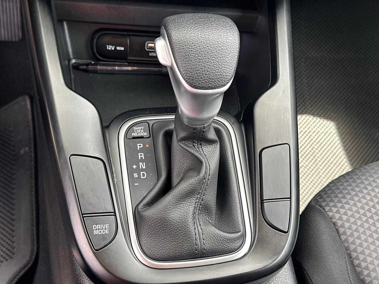 Used 2025 Kia Soul S image 30