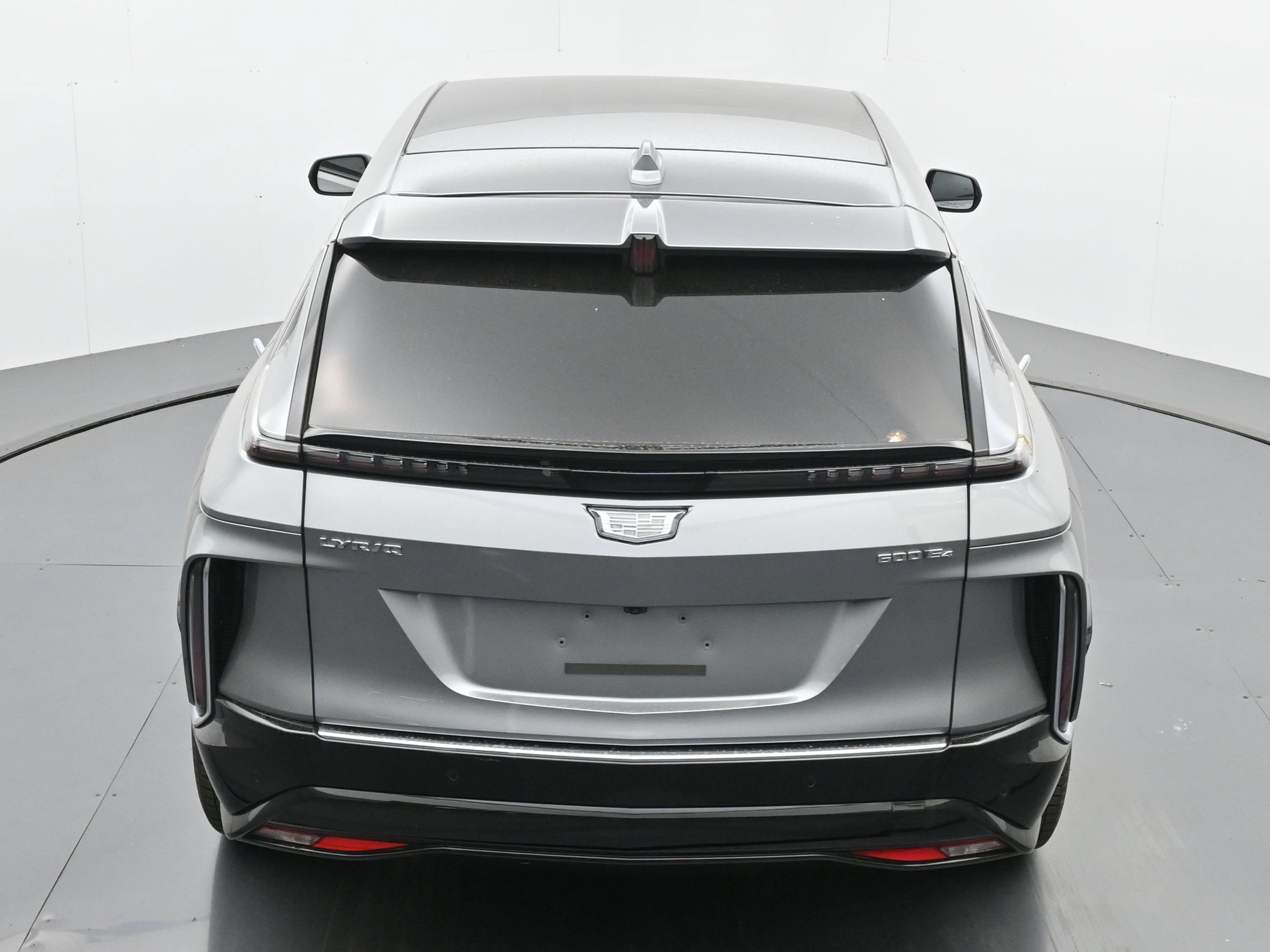 New 2026 Cadillac Lyriq Luxury w/ LPO, Floor Liner Package AWD/4WD image 26