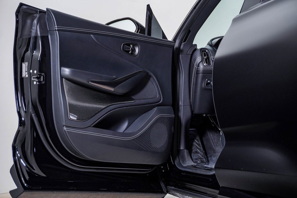 Used 2023 Aston Martin DBX 707 image 32