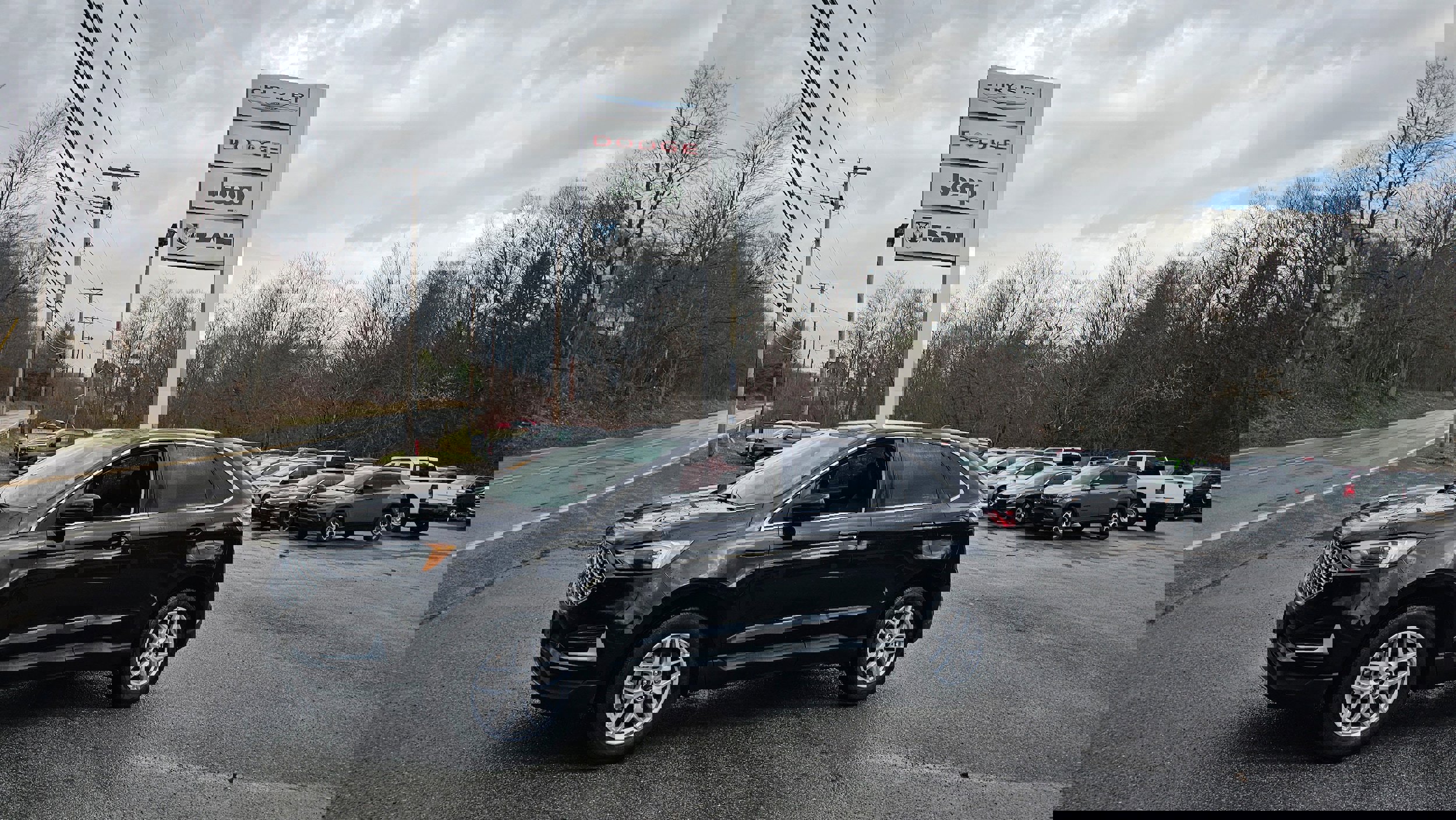 Used 2023 Ford Edge SEL image 1