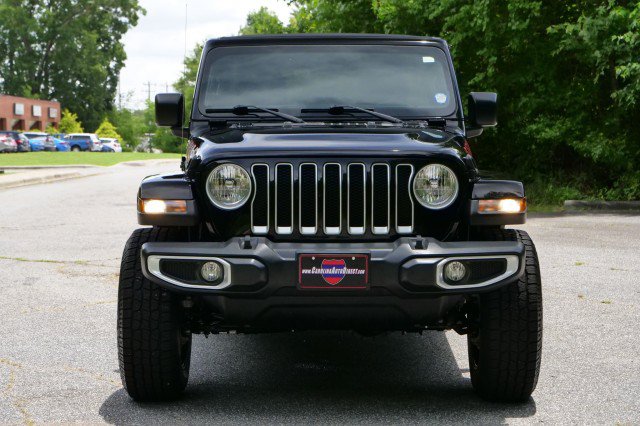 Used 2022 Jeep Wrangler Unlimited Sahara w/ Cold Weather Group AWD/4WD image 5