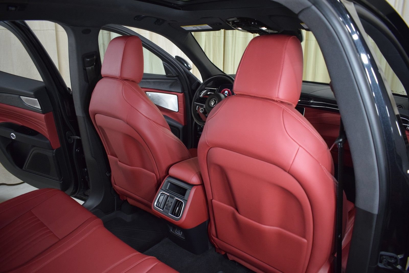 Certified 2023 Maserati Grecale Modena AWD/4WD image 18