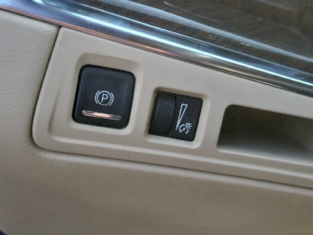 Certified 2019 Cadillac XT5 AWD image 19