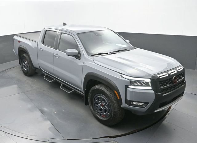 Used 2025 Nissan Frontier PRO-4X image 30