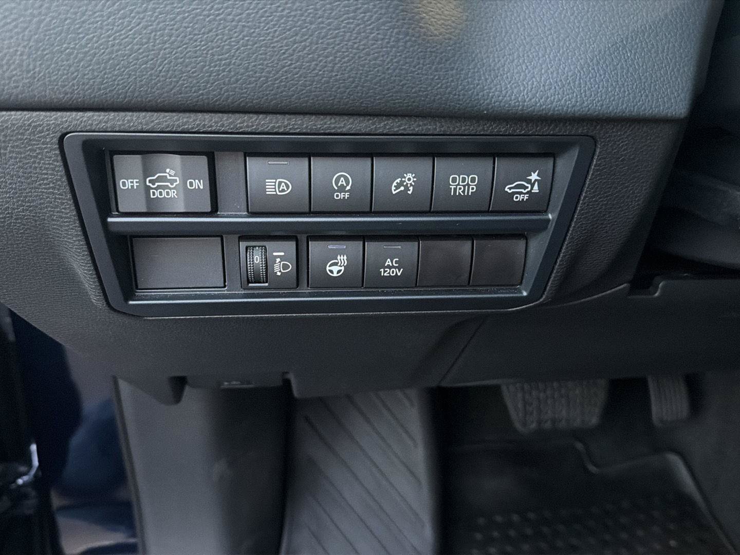 Used 2023 Toyota Tundra Limited AWD/4WD image 20