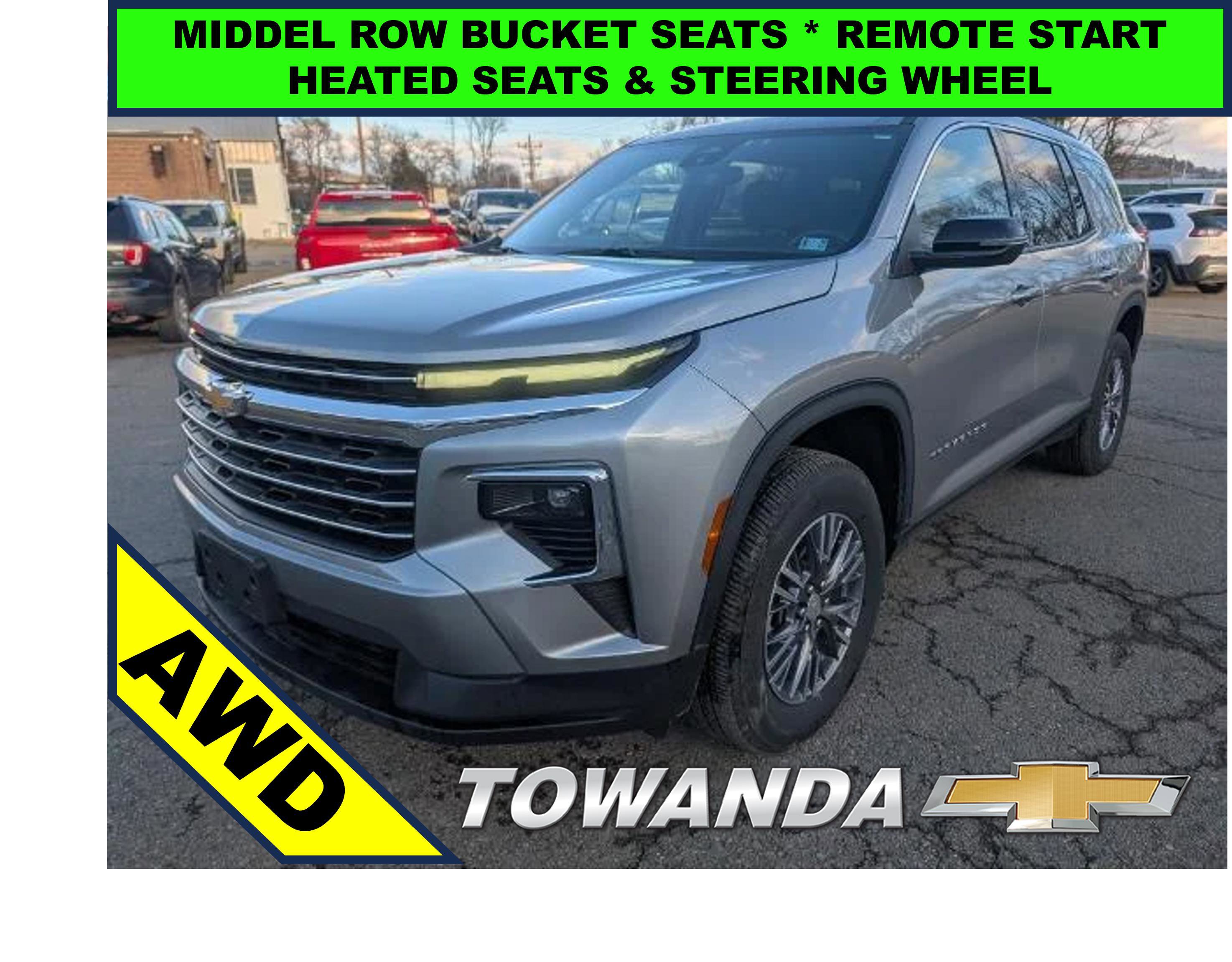 Used 2025 Chevrolet Traverse LT