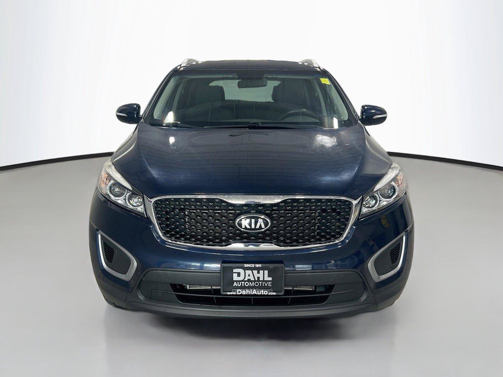 Used 2016 Kia Sorento FWD image 3