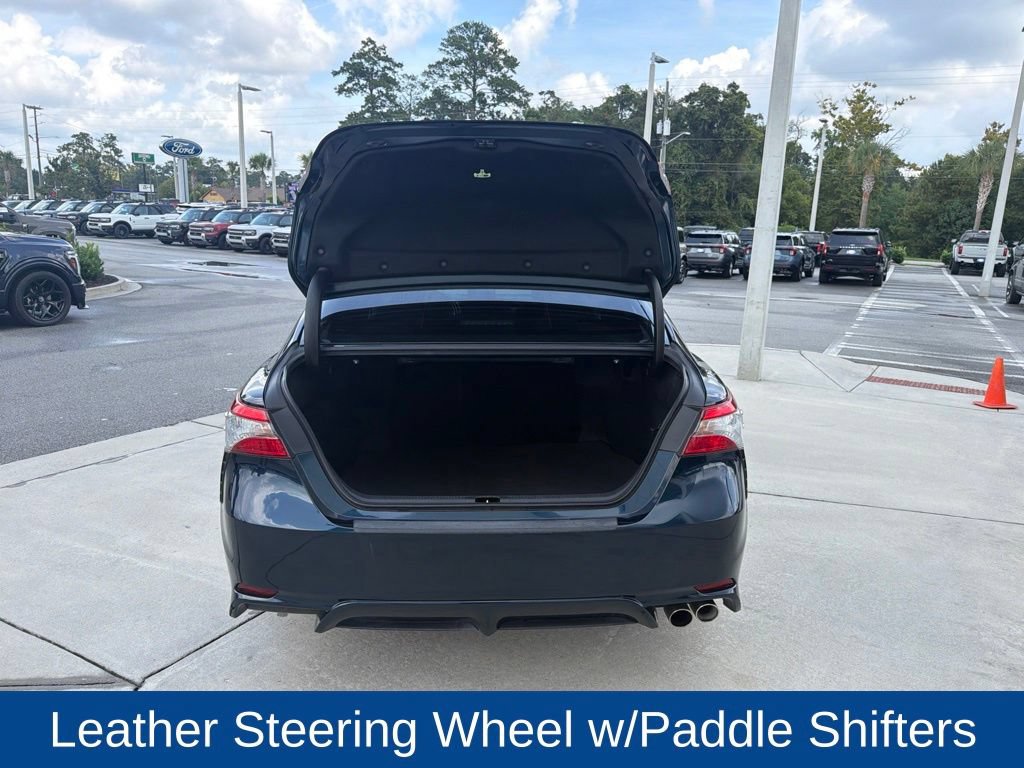 Used 2019 Toyota Camry SE w/ Carpet Mat Package FWD image 7