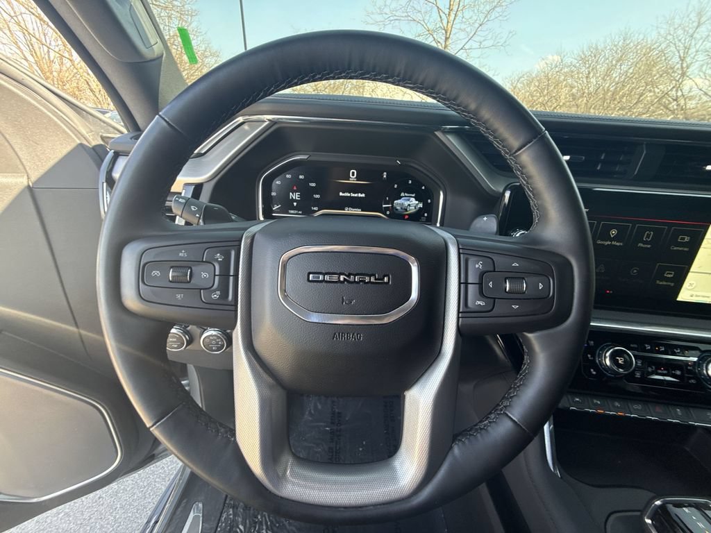 Used 2025 GMC Sierra 1500 Denali w/ Technology Package AWD/4WD image 14