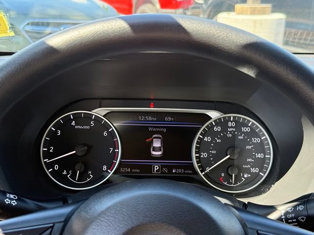 Used 2025 Nissan Sentra SV FWD image 14