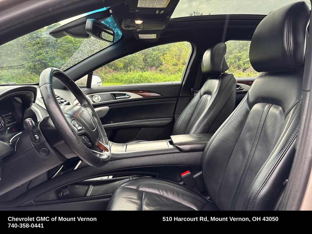 Used 2019 Lincoln MKZ Reserve w/ Luxury Package FWD image 12