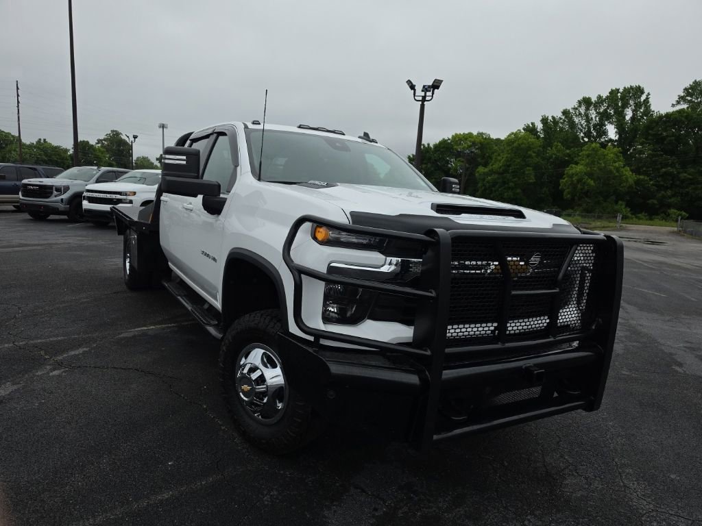Used 2024 Chevrolet Silverado 3500 LT AWD/4WD image 1