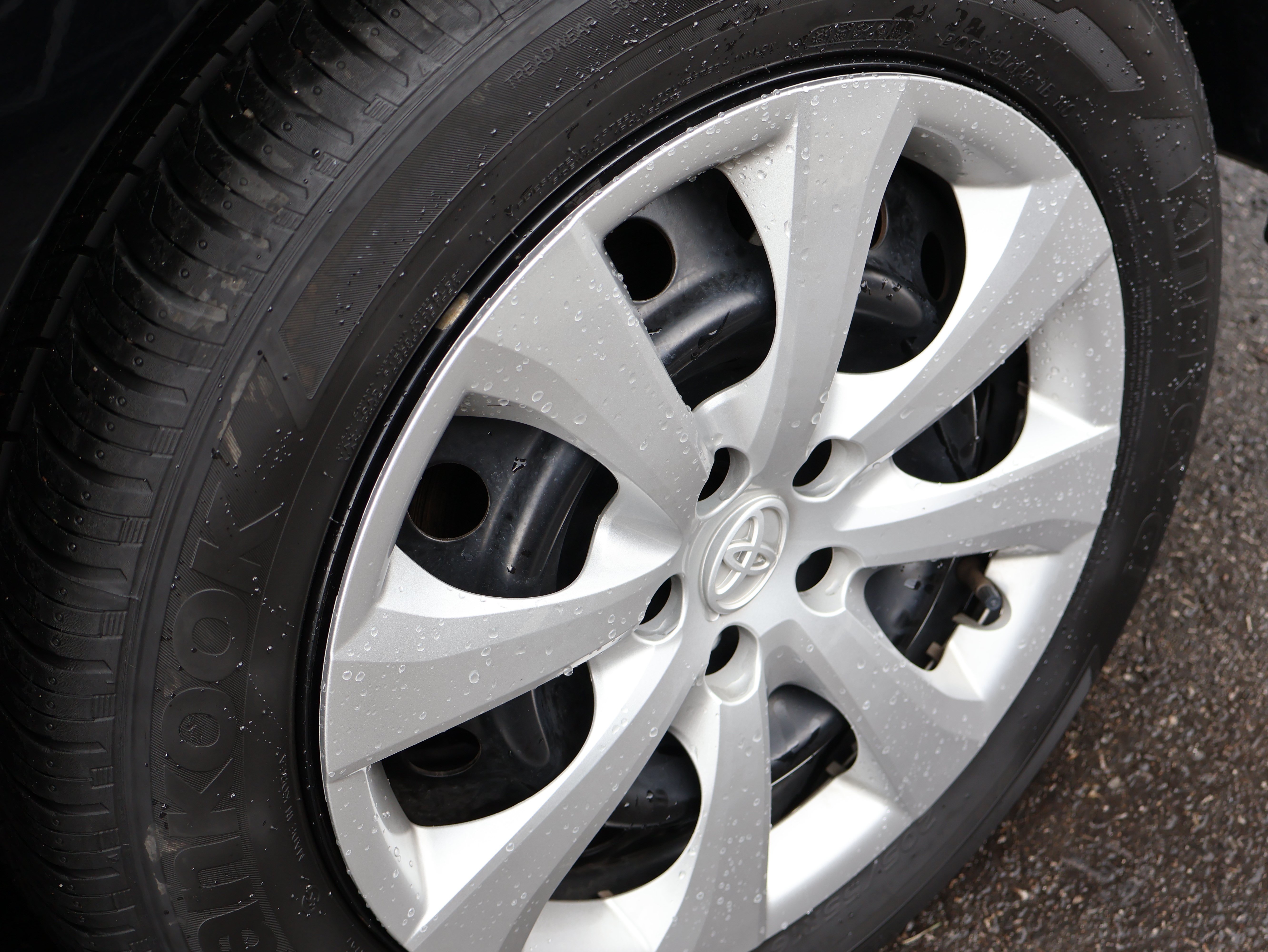 Used 2025 Toyota Corolla LE FWD image 36