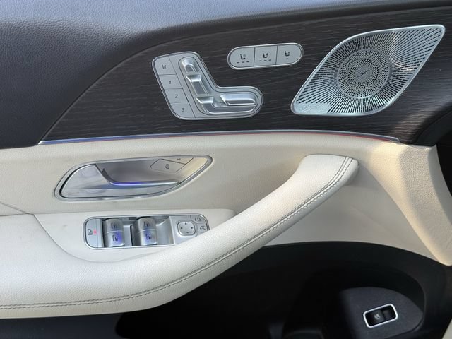 Used 2021 Mercedes-Benz GLS 450 4MATIC image 21