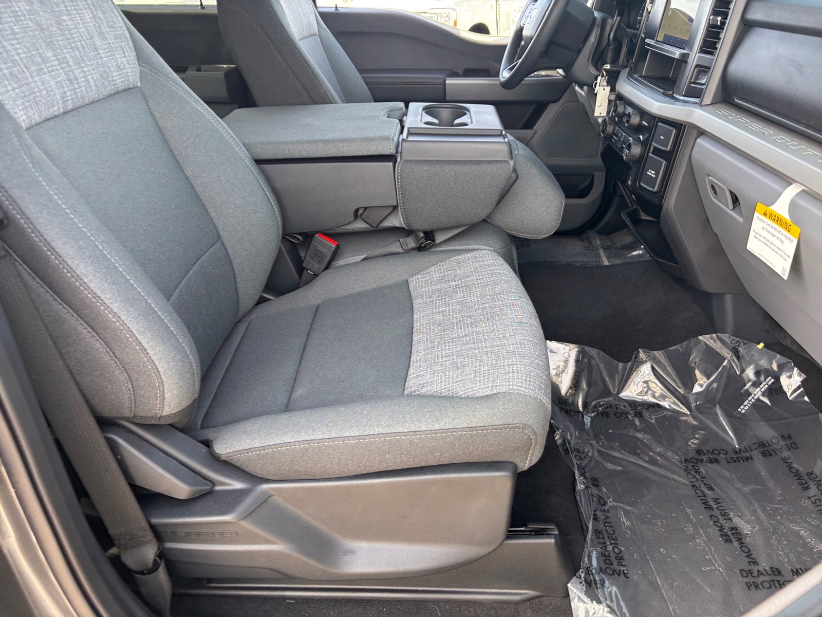 New 2025 Ford F250 XLT w/ FX4 Off-Road Package AWD/4WD image 19