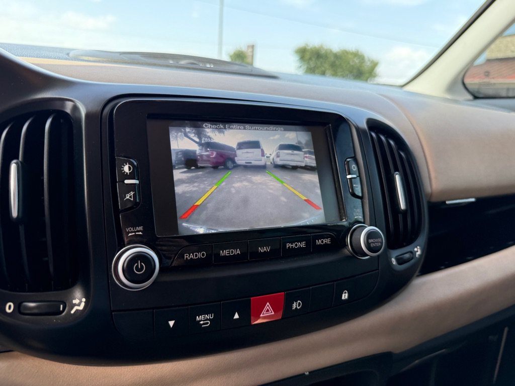 Used 2014 FIAT 500L Lounge FWD image 27