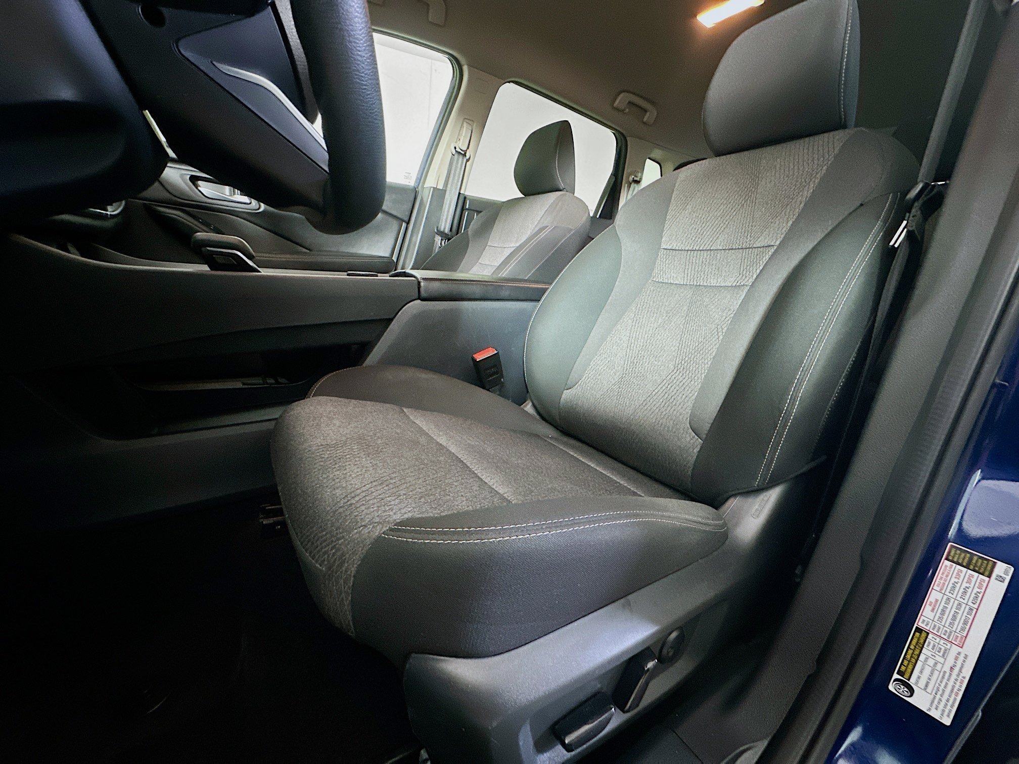 Used 2024 Nissan Rogue SV AWD/4WD image 13