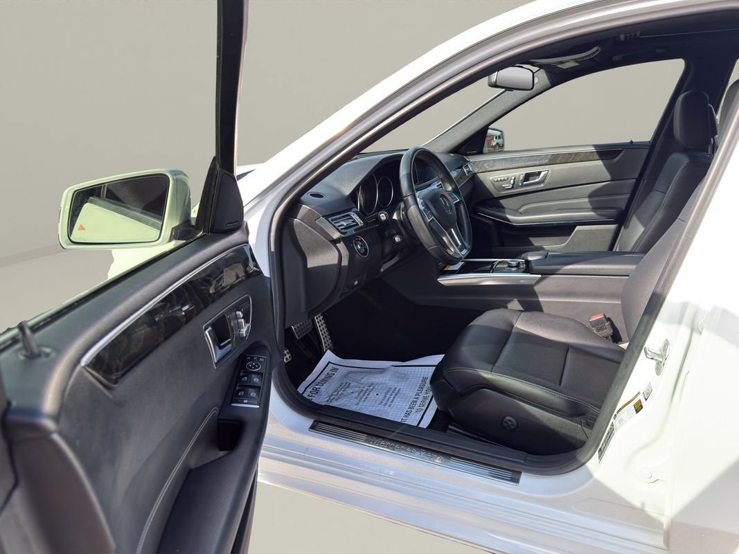 Used 2016 Mercedes-Benz E 350 4MATIC Sedan image 25
