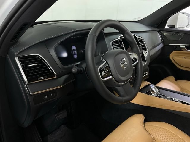 Used 2024 Volvo XC90 T8 Ultimate w/ Protection Package Premier AWD/4WD image 19