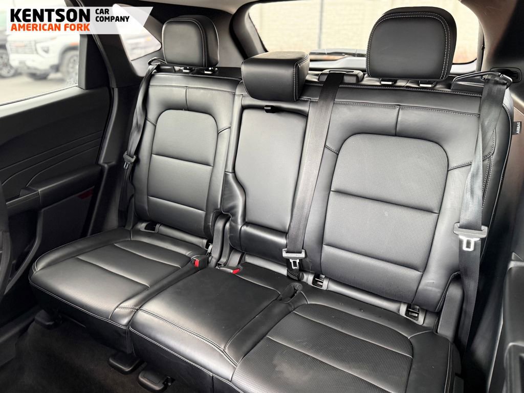 Used 2025 Ford Escape Platinum image 37