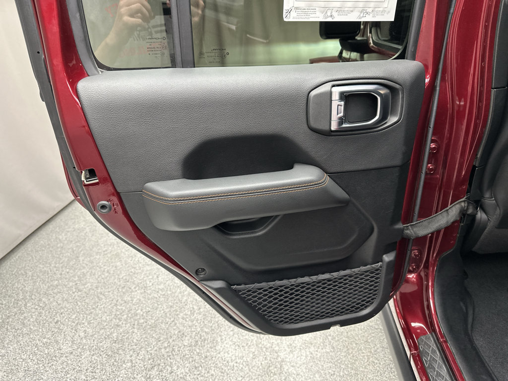Used 2021 Jeep Gladiator Mojave AWD/4WD image 13