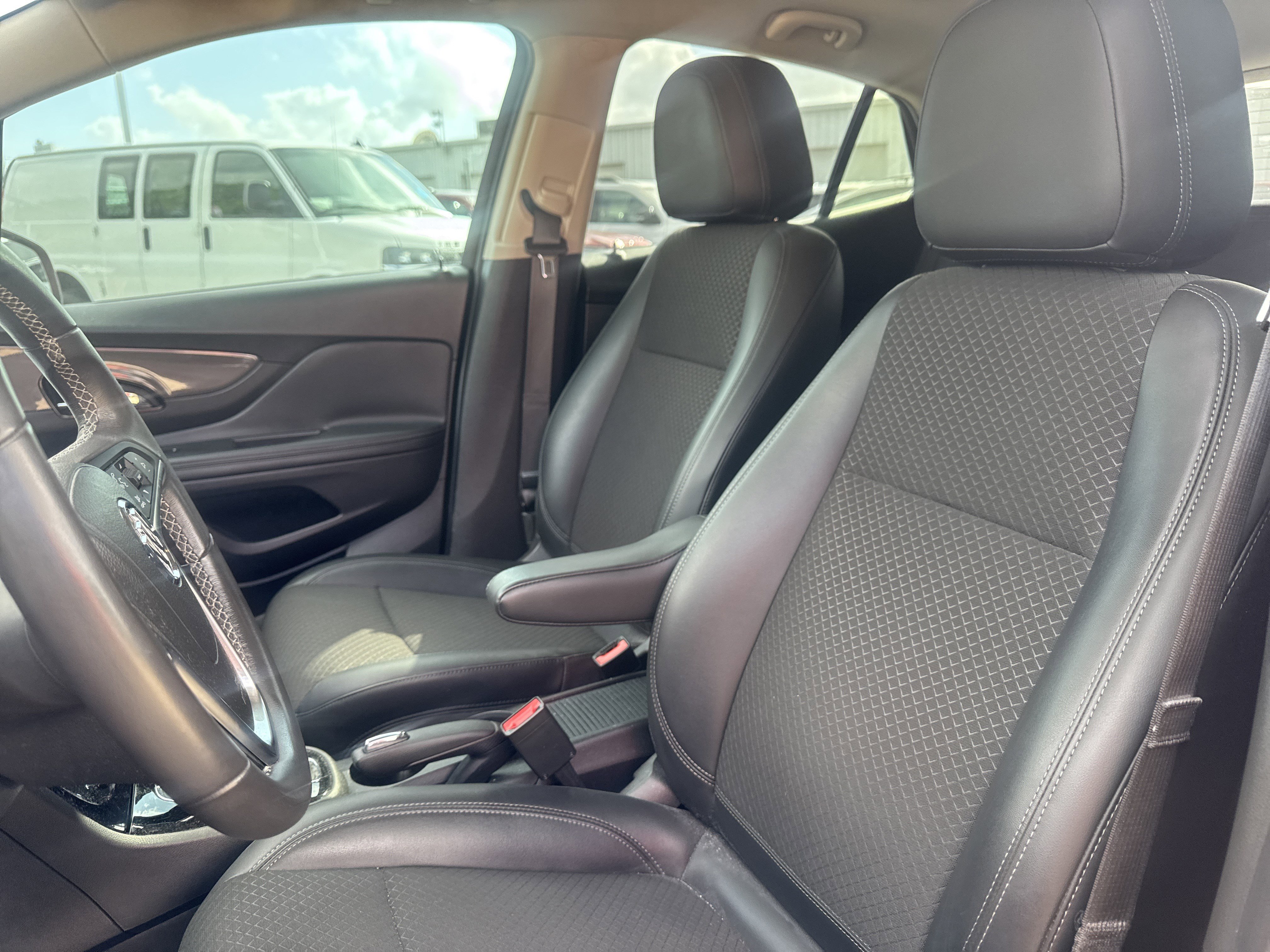 Used 2019 Buick Encore Preferred image 8