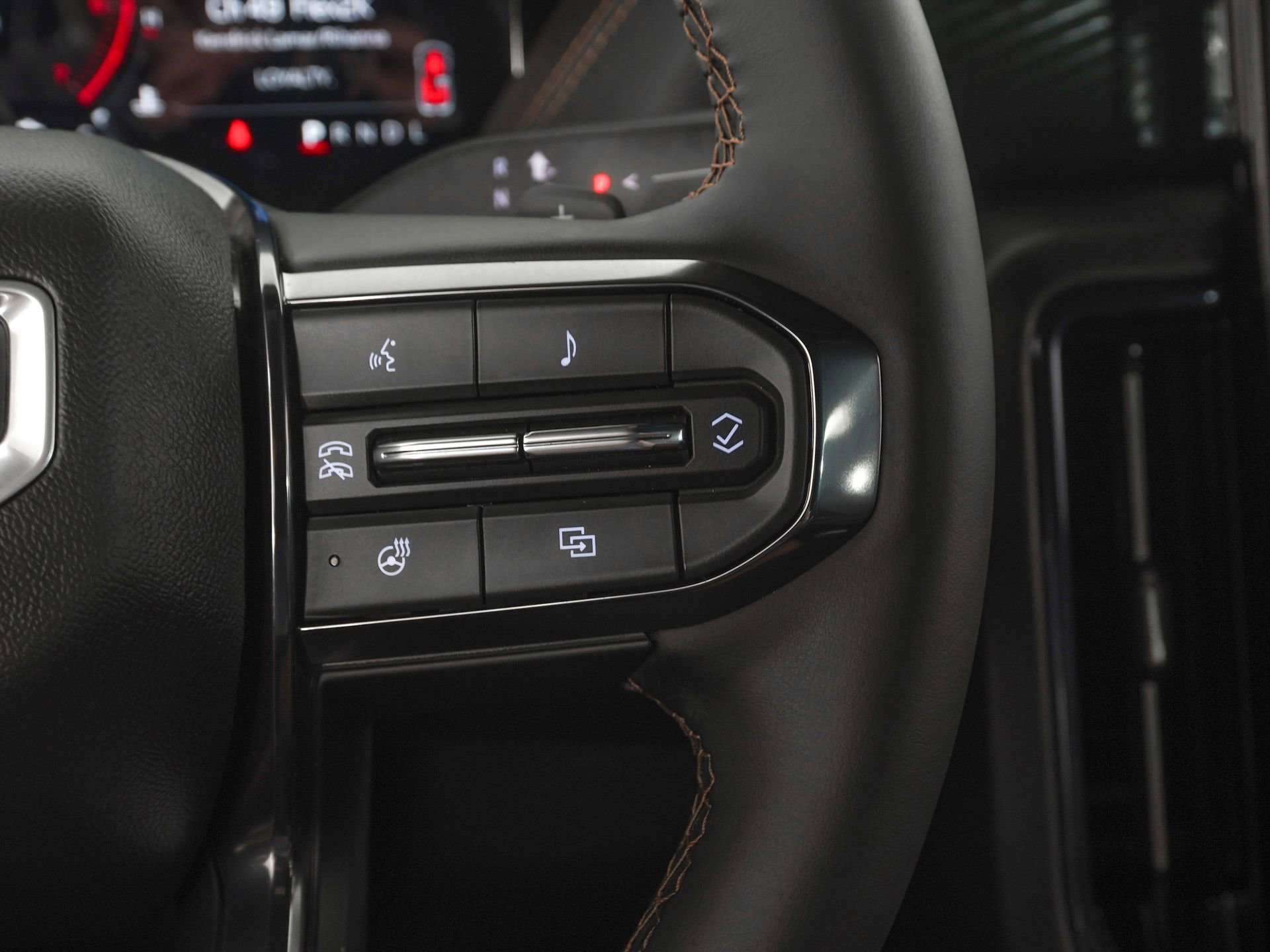 Used 2026 GMC Yukon AT4 w/ AT4 Premium Plus Package image 25