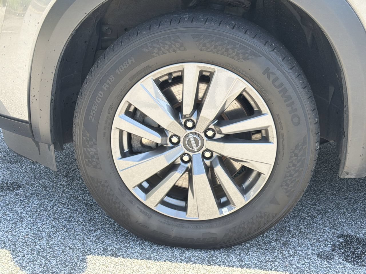Certified 2025 Nissan Pathfinder SV FWD image 31