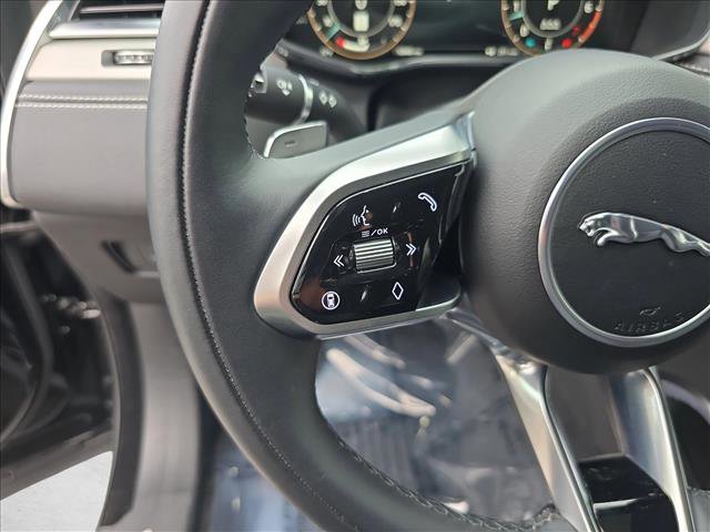 Certified 2025 Jaguar F-PACE R-Dynamic S image 17