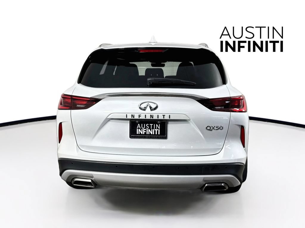 Certified 2023 INFINITI QX50 Luxe FWD image 9