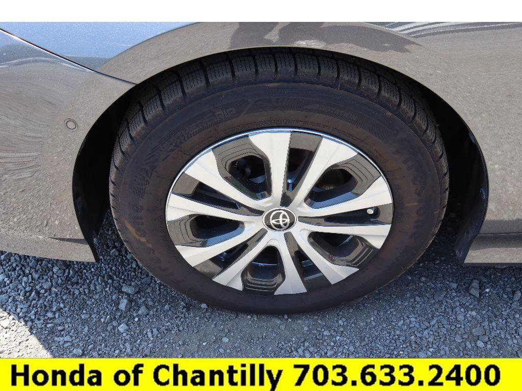 Used 2021 Toyota Prius XLE w/ Advanced Technology Package image 29