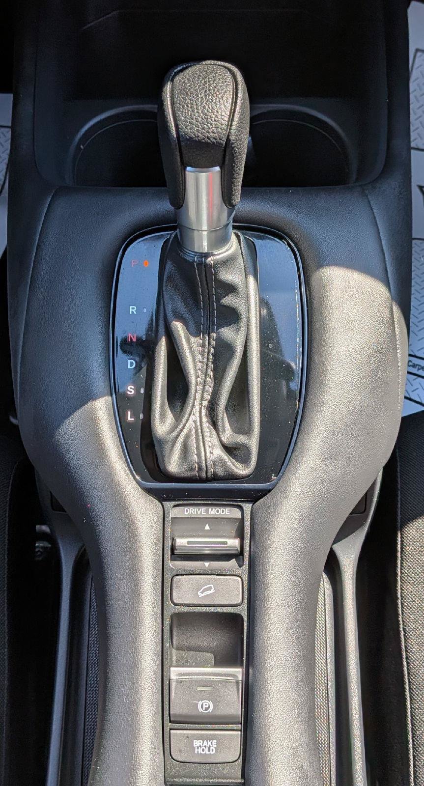 Certified 2025 Honda HR-V LX image 17