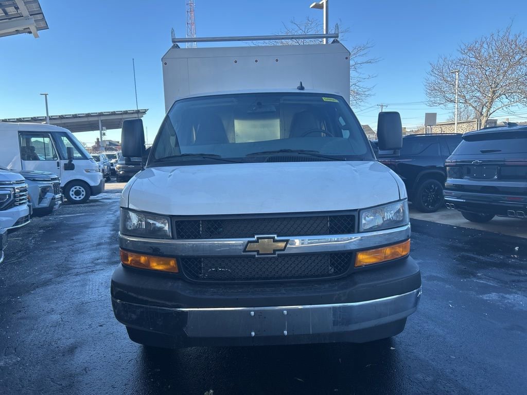 New 2025 Chevrolet Express 3500 w/ Power Convenience Package image 2