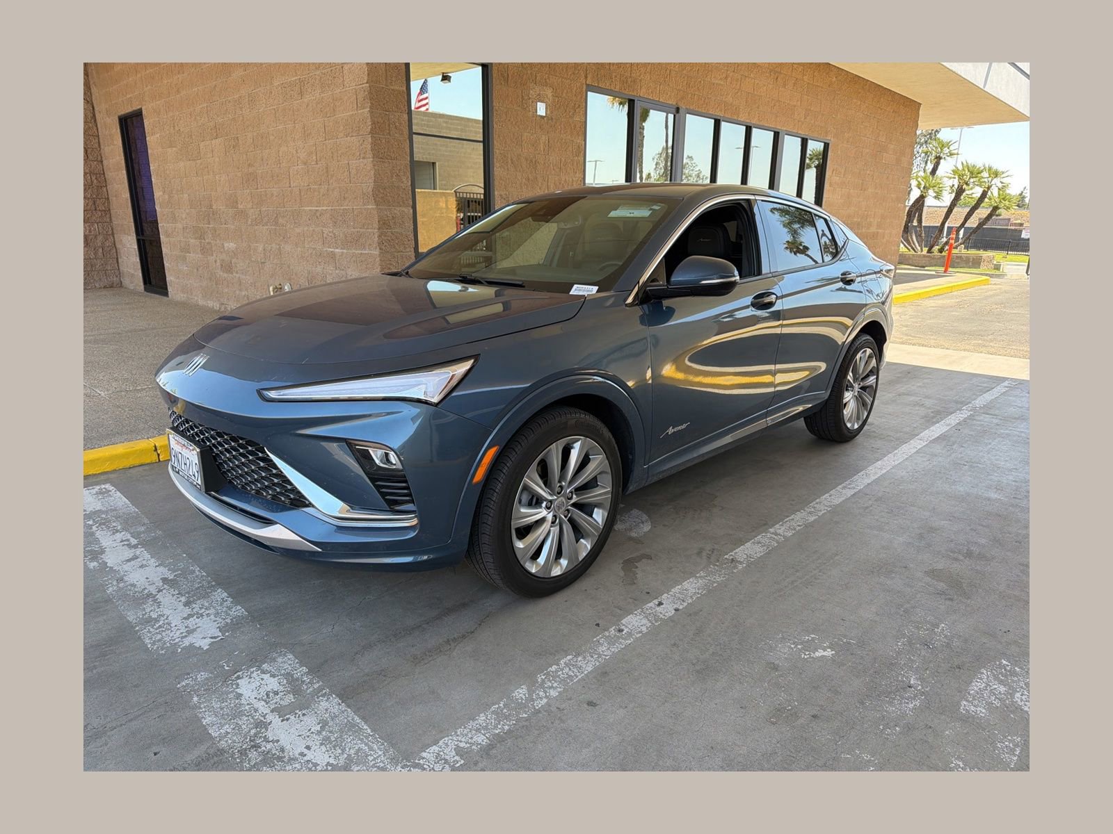 Used 2024 Buick Envista Avenir FWD image 1