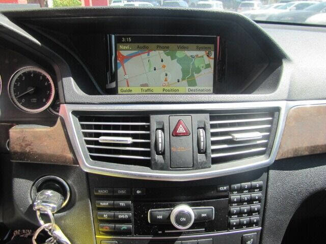 Used 2011 Mercedes-Benz E 350 Sedan image 16