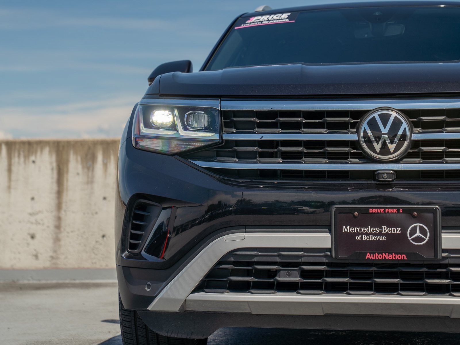 Used 2020 Volkswagen Atlas Cross Sport SEL Premium AWD/4WD image 7