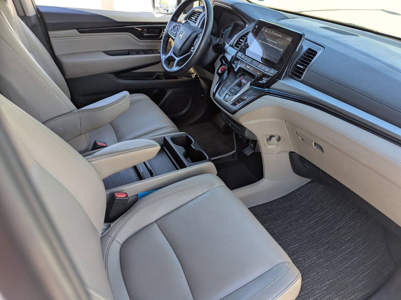 Used 2023 Honda Odyssey Touring image 14