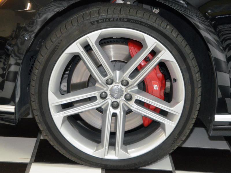 Used 2020 Audi S8 L image 13