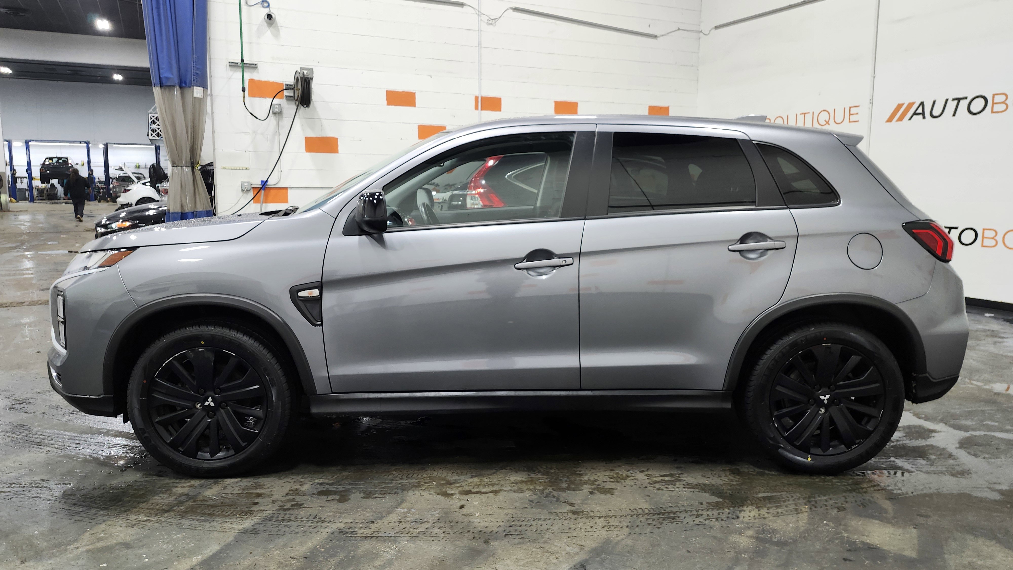 Used 2023 Mitsubishi Outlander Sport LE image 12